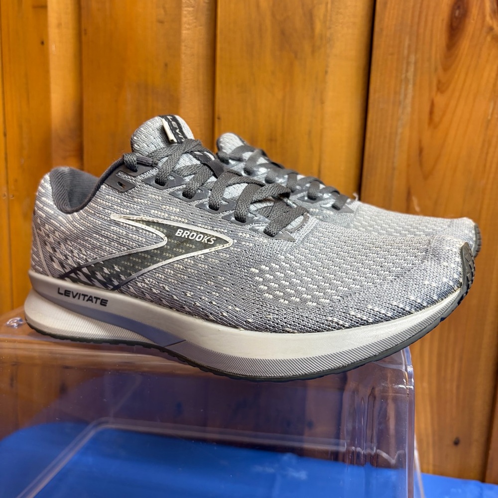 Brooks Levitate 5 Women’s 8 Gray Running Shoes Energize Cushion Neutral Support - Picture 4 of 11